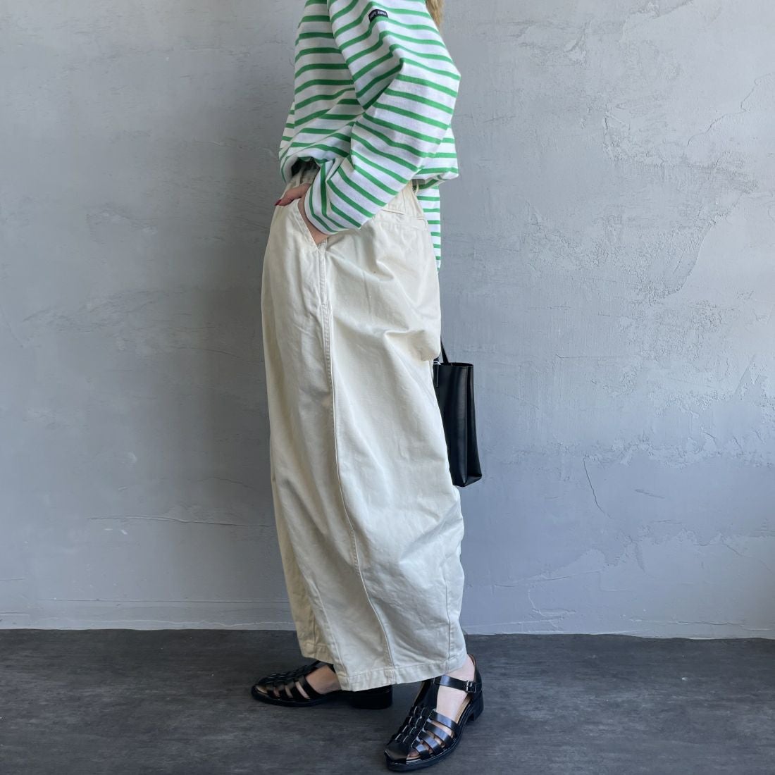 HARVESTY [ハーベスティ] サーカスパンツ [A11709] 31 IVORY &&モデル身長：156cm 着用サイズ：1&&