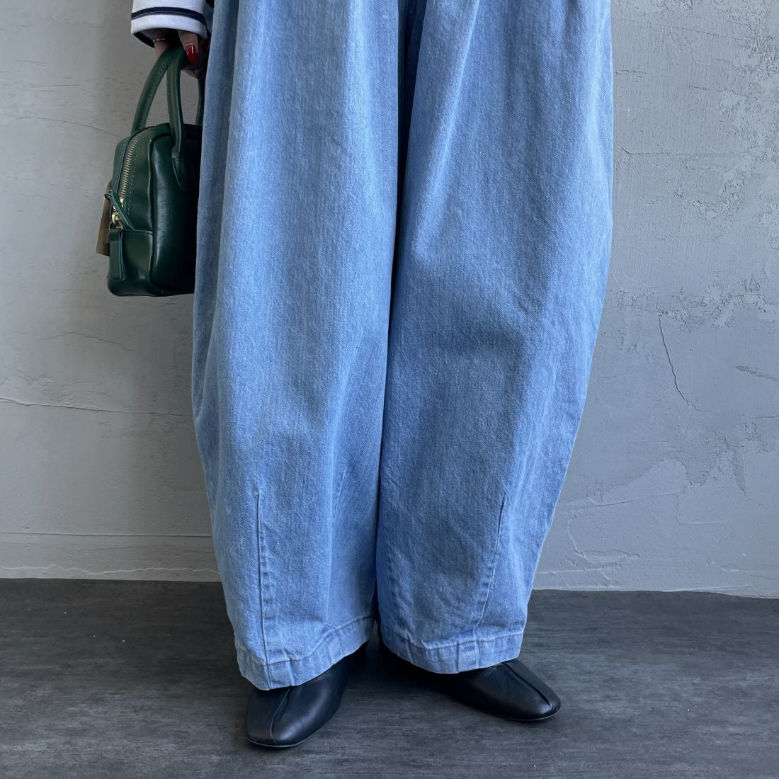 HARVESTY [ハーベスティ] デニムサーカスパンツ [A11801] 93 L.BLUE &&モデル身長：156cm 着用サイズ：1&&