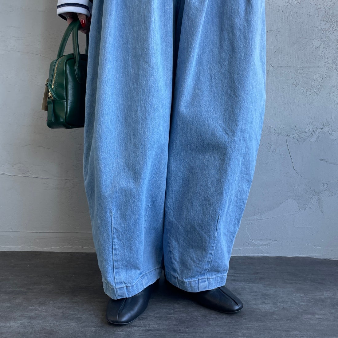 HARVESTY [ハーベスティ] デニムサーカスパンツ [A11801] 93 L.BLUE &&モデル身長：156cm 着用サイズ：1&&