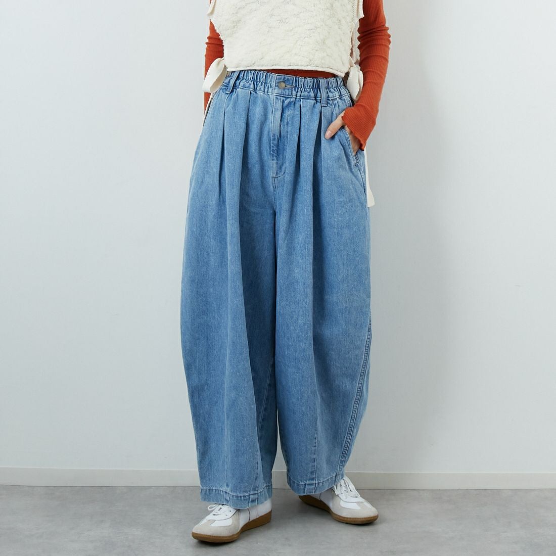 HARVESTY [ハーベスティ] デニムサーカスパンツ [A11801] 93 L.BLUE &&モデル身長：162cm 着用サイズ：1&&