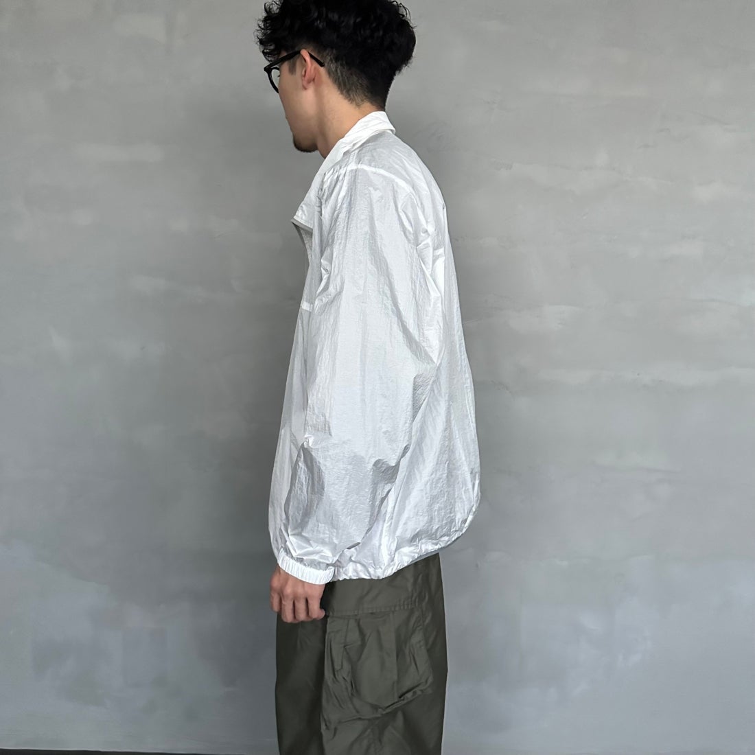 frostline [フロストライン] 別注 フルジップジャケット [FL1-JK-IN4-JF] WHITE&&モデル身長：168cm 着用サイズ：L&&