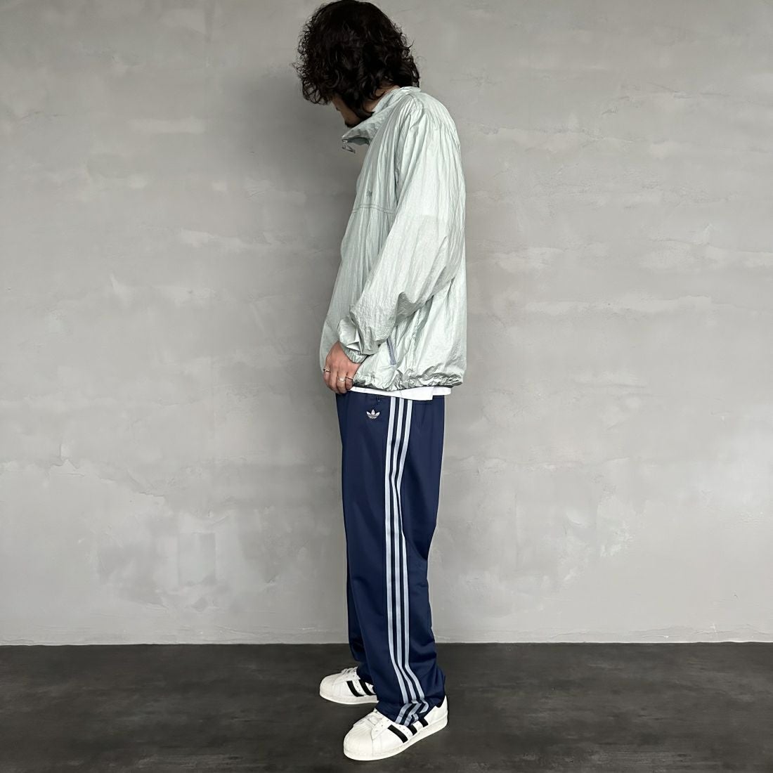 frostline [フロストライン] 別注 フルジップジャケット [FL1-JK-IN4-JF] LT.BLUE&&モデル身長：173cm 着用サイズ：L&&