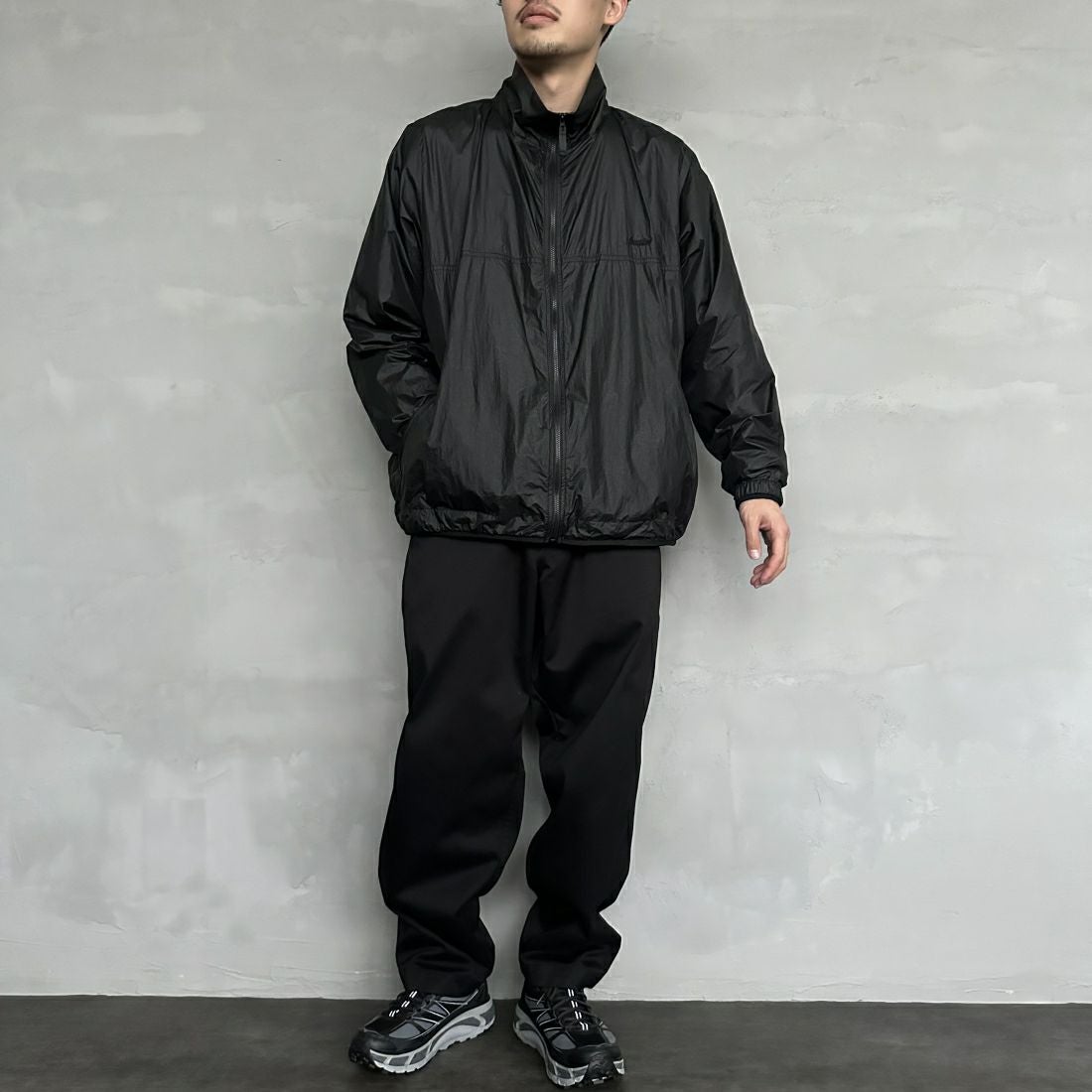 frostline [フロストライン] 別注 フルジップジャケット [FL1-JK-IN4-JF] BLACK&&モデル身長：168cm 着用サイズ：M&&