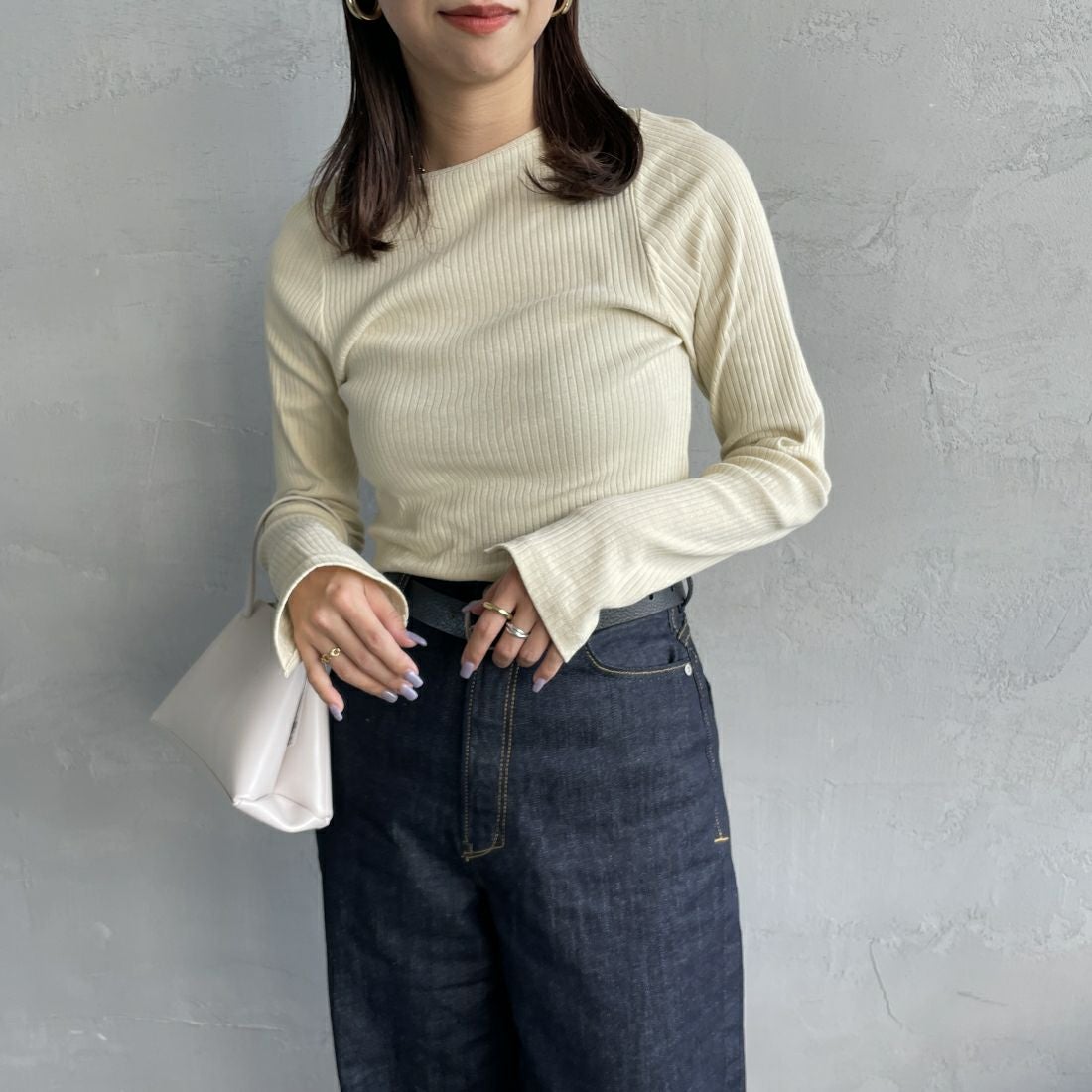 Noir Fabrik [ヌワールファブリック] ボートネックロングスリーブリブTシャツ [JFS-C021] BEIGE &&モデル身長：163cm 着用サイズ：1&&