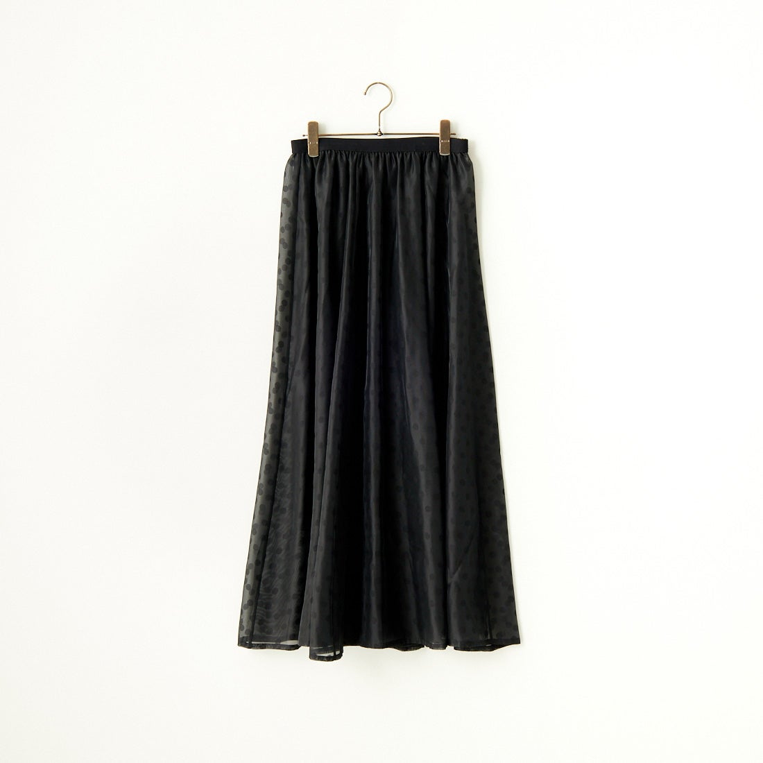 19 BLACK