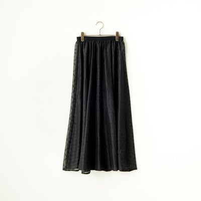 19 BLACK