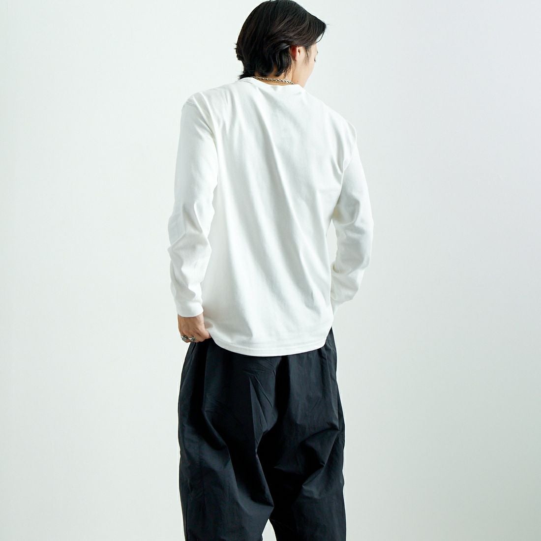NIKE [ナイキ] ロングスリーブTシャツ [DO7391] 100 ﾎﾜｲﾄ &&モデル身長：179cm 着用サイズ：M&&