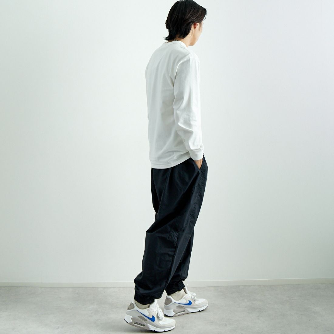 NIKE [ナイキ] ロングスリーブTシャツ [DO7391] 100 ﾎﾜｲﾄ &&モデル身長：179cm 着用サイズ：M&&