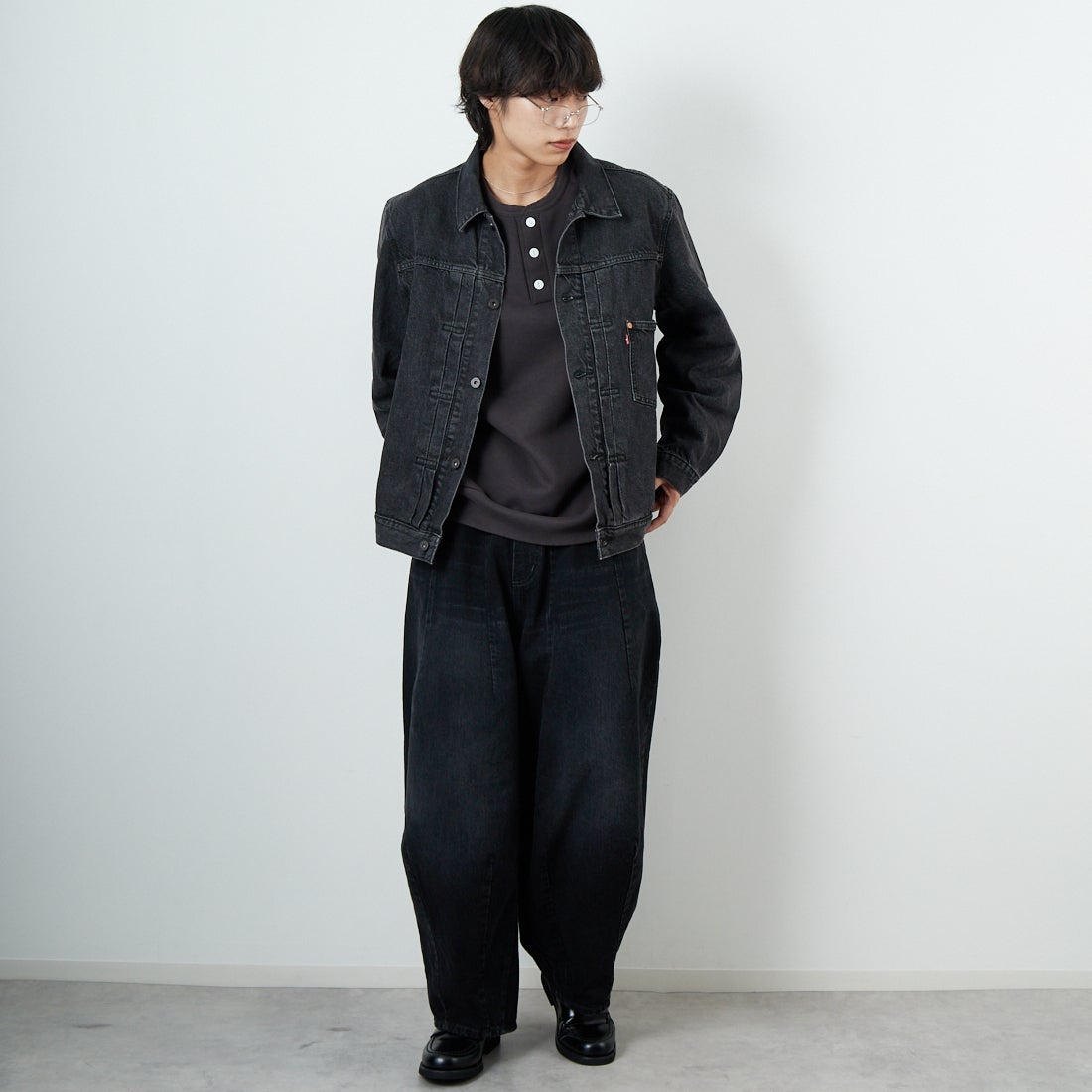 LEVI'S [リーバイス] TYPE1 トラッカージャケット [A3174-00] 00 MIDNIGH &&モデル身長：179cm 着用サイズ：L&&