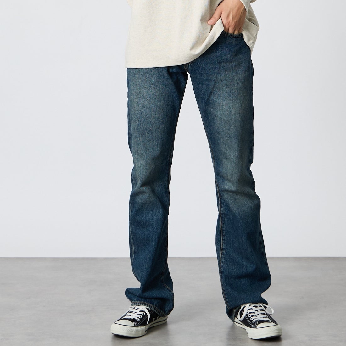 LEVI'S [リーバイス] 517 ブーツカット [00517-02] 98 DELUSIO &&モデル身長：175cm 着用サイズ：28&&