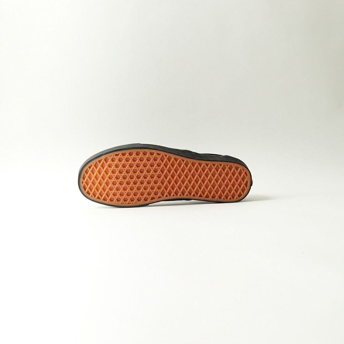 VANS [バンズ] クラシックスリッポン [VN000EYEBKA] BLACK/BLAC