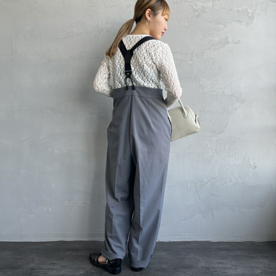 Jeans Factory Clothes [ジーンズファクトリークローズ] レース柄クルーネックシアーカットソー [21241058] 031 ｵﾌ &&モデル身長：156cm 着用サイズ：F&&