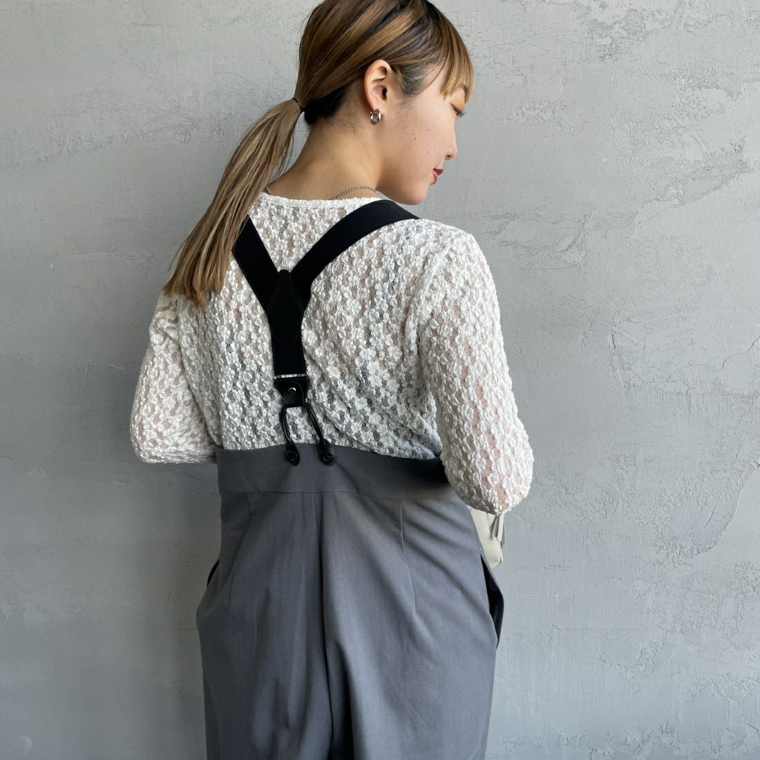 Jeans Factory Clothes [ジーンズファクトリークローズ] レース柄クルーネックシアーカットソー [21241058] 031 ｵﾌ &&モデル身長：156cm 着用サイズ：F&&