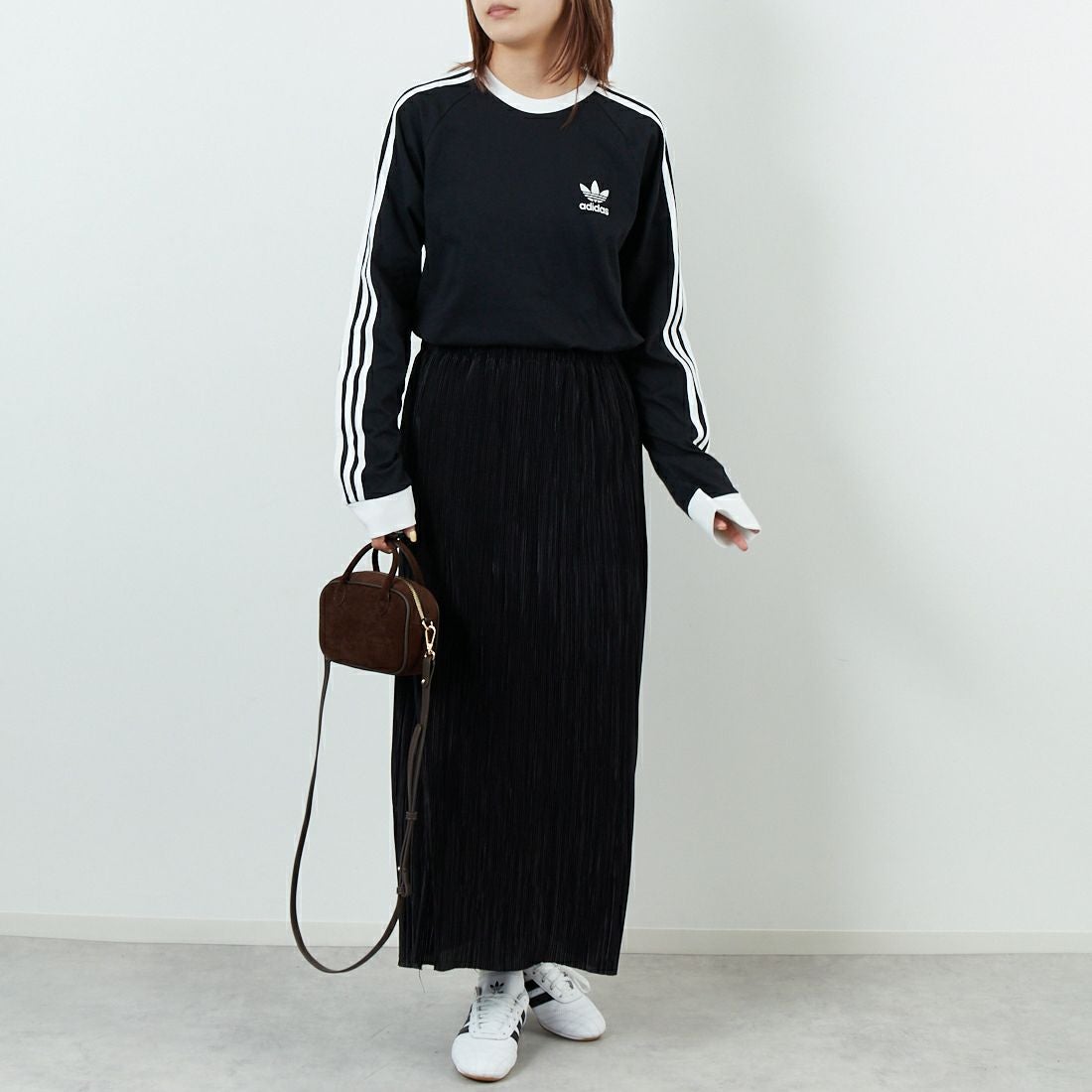 adidas Originals [アディダス オリジナルス] アディカラークラシックス スリーストライプス ロングスリーブTシャツ [BVB94]IA4877 &&モデル身長：167cm 着用サイズ：M&&