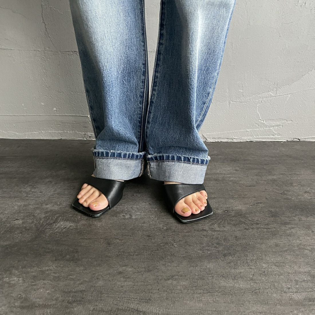 LEVI'S [リーバイス 90S 501デニム [A1959-00] 85 &&モデル身長：158cm 着用サイズ：26&&