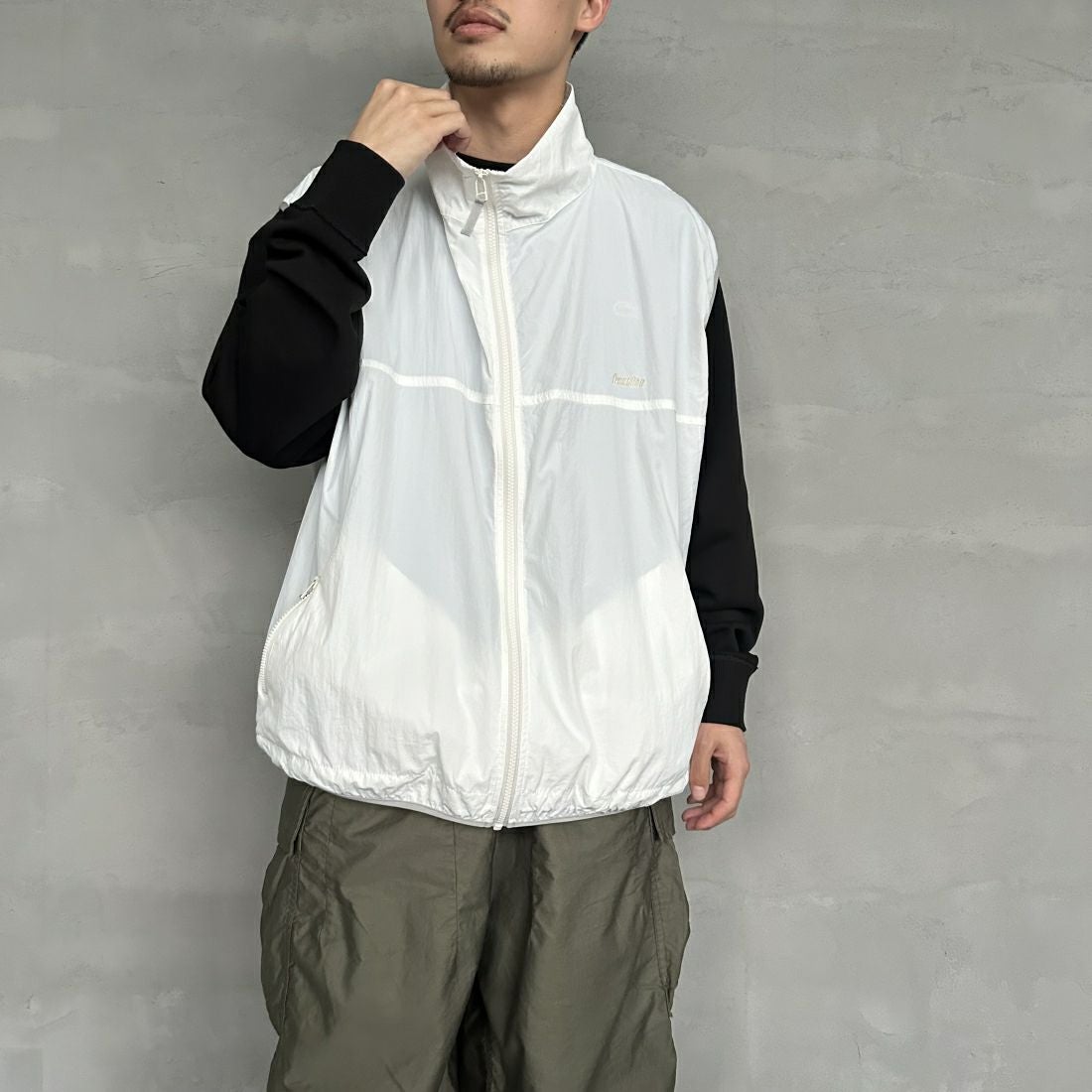 OFF WHITE&&モデル身長：168cm 着用サイズ：L&&