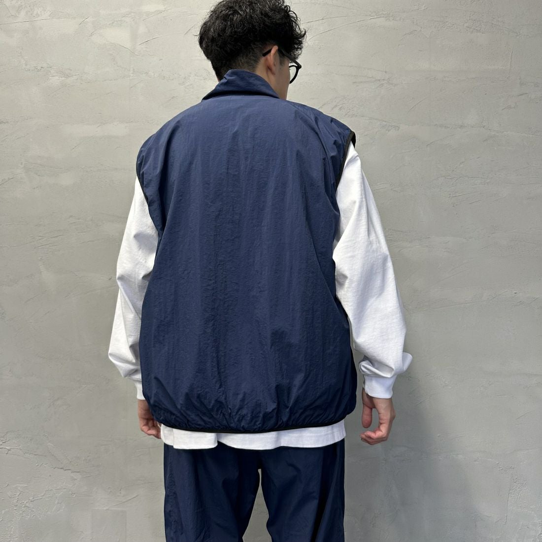 frostline [フロストライン] 別注 ナイロンベスト [FL6-VT-IN4-JF] NAVY &&モデル身長：168cm 着用サイズ：M&&