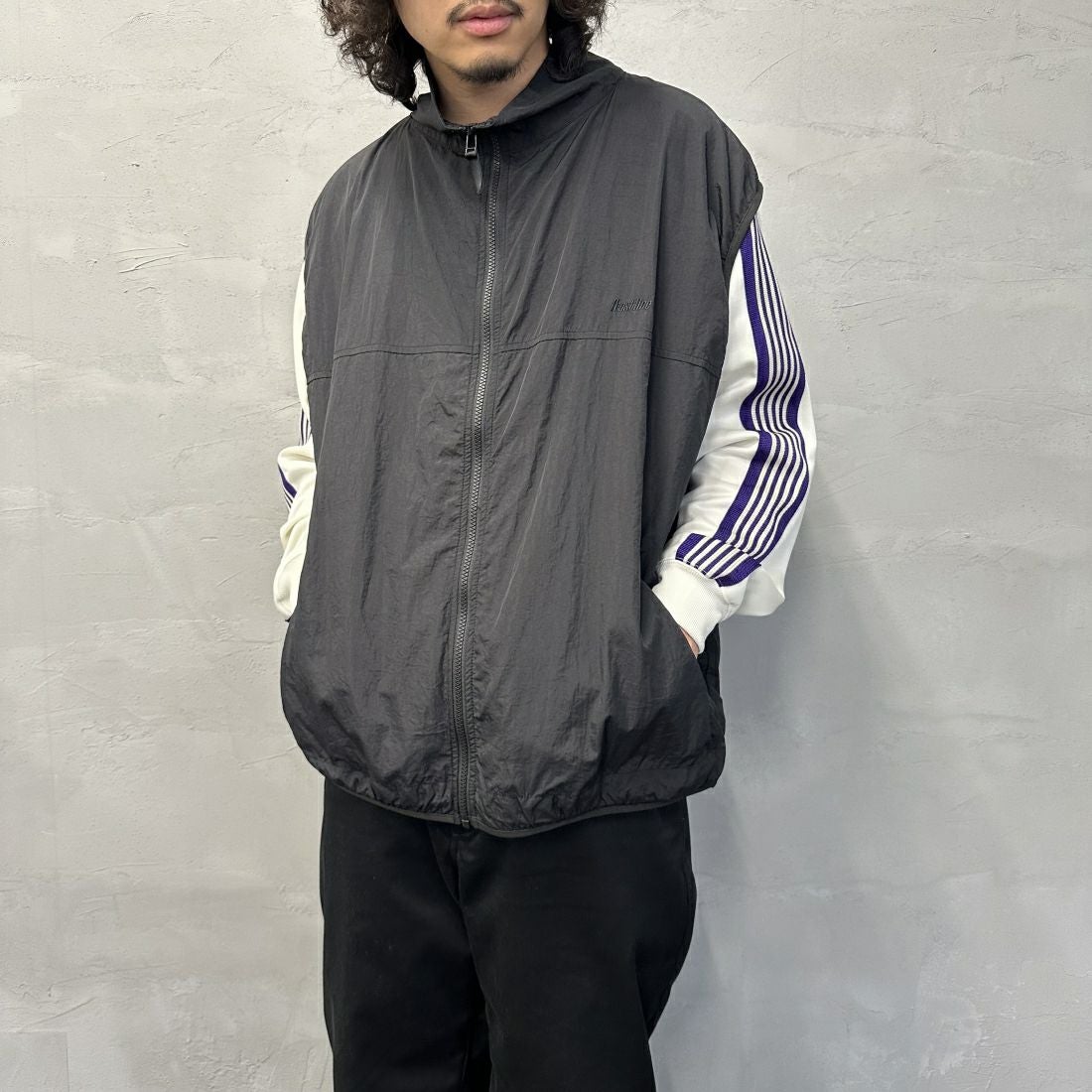 frostline [フロストライン] 別注 ナイロンベスト [FL6-VT-IN4-JF] BLACK &&モデル身長：173cm 着用サイズ：XL&&