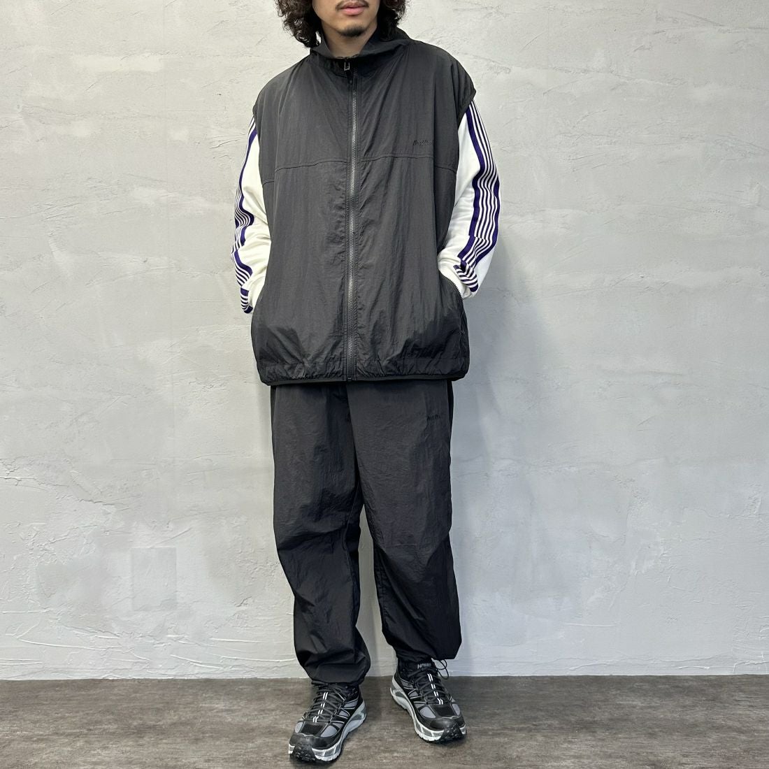 frostline [フロストライン] 別注 ナイロンベスト [FL6-VT-IN4-JF] BLACK &&モデル身長：173cm 着用サイズ：XL&&