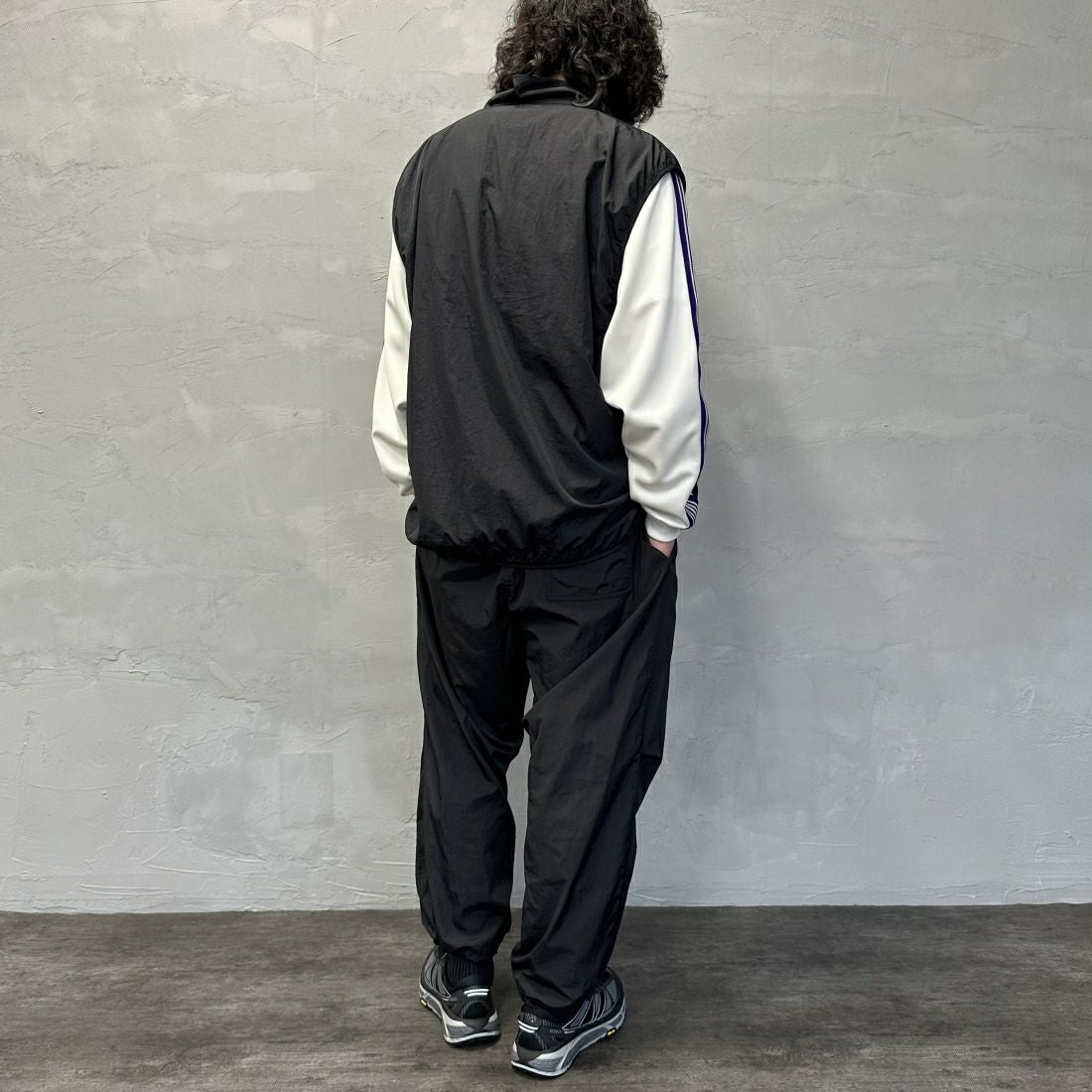 frostline [フロストライン] 別注 ナイロンベスト [FL6-VT-IN4-JF] BLACK &&モデル身長：173cm 着用サイズ：XL&&