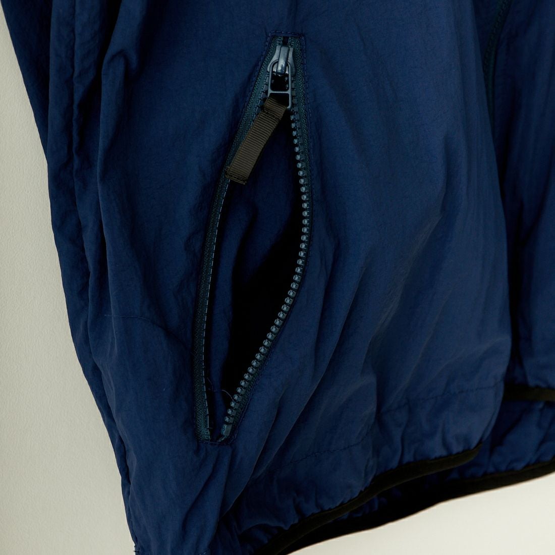 frostline [フロストライン] 別注 ナイロンベスト [FL6-VT-IN4-JF] NAVY