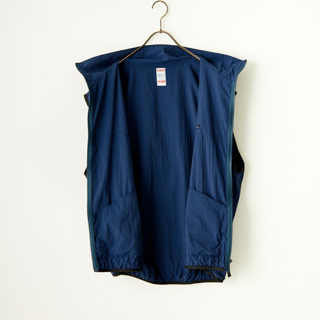 frostline [フロストライン] 別注 ナイロンベスト [FL6-VT-IN4-JF