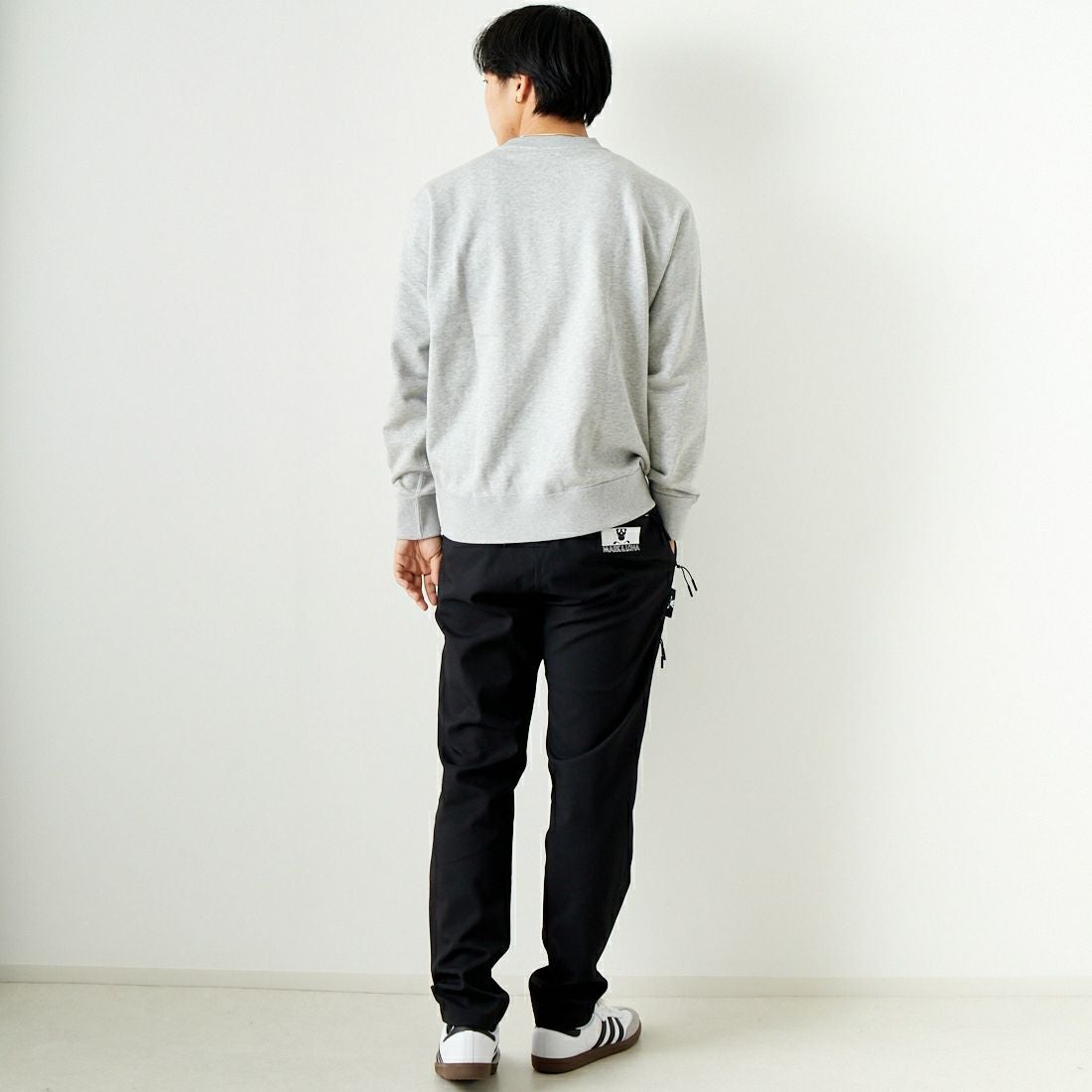 MARK & LONA [マークアンドロナ] イージーパンツ [MLM-4A-AT02] BLACK &&モデル身長：179cm 着用サイズ：48&&