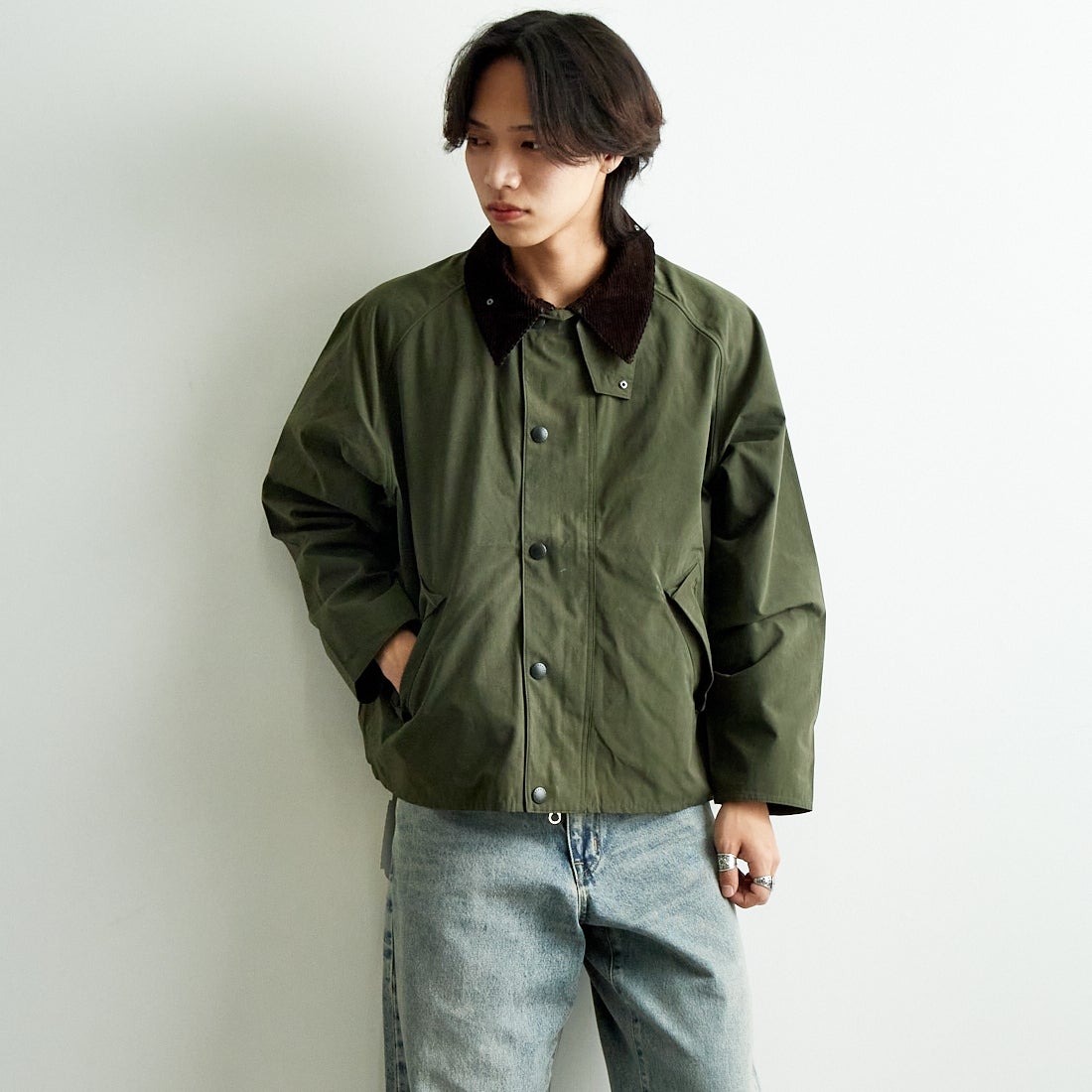 Barbour [バブアー] トランスポート ピーチスキンノンオイルドジャケット [MCA0931] SAGE &&モデル身長：179cm 着用サイズ：38&&