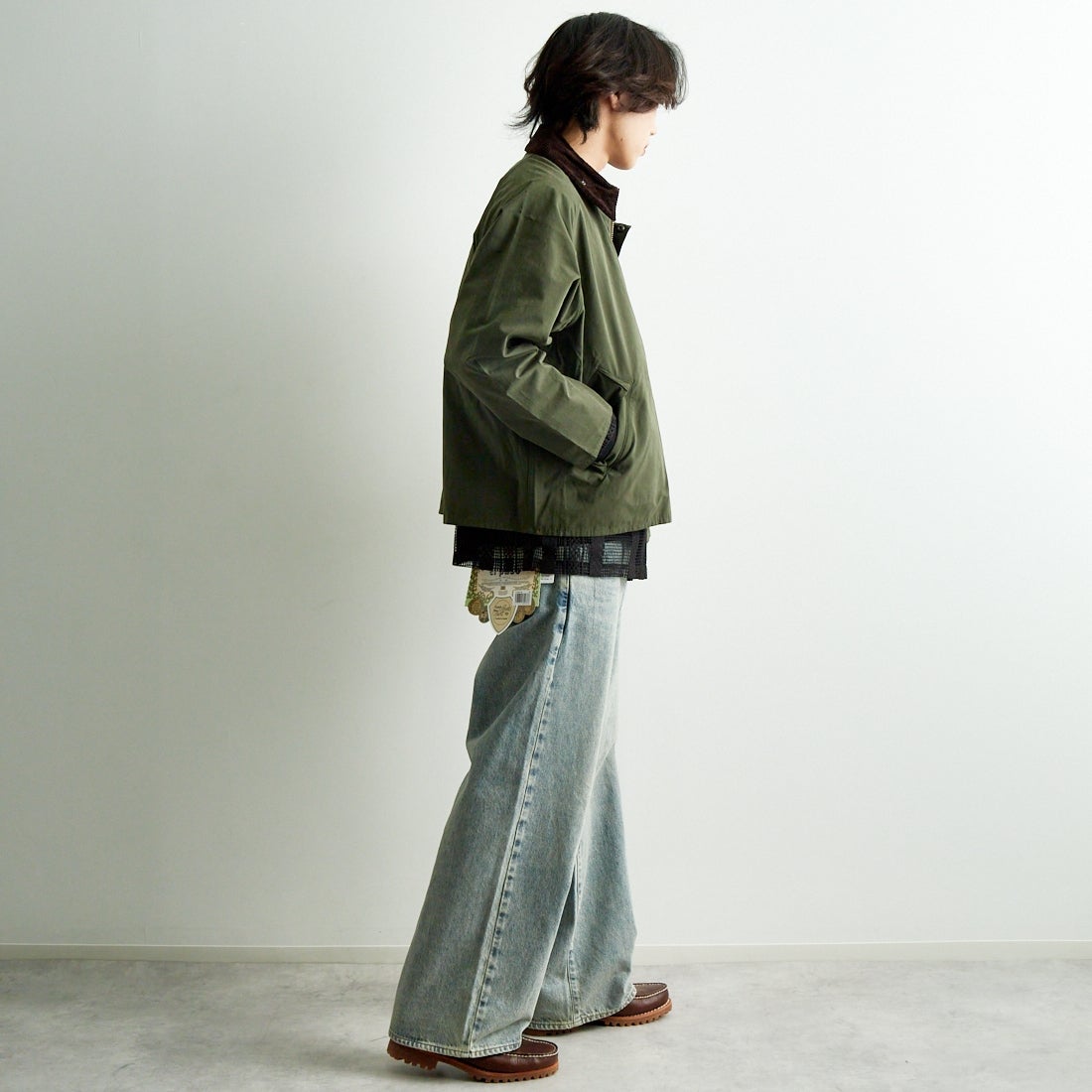 Barbour [バブアー] トランスポート ピーチスキンノンオイルドジャケット [MCA0931] SAGE &&モデル身長：179cm 着用サイズ：38&&