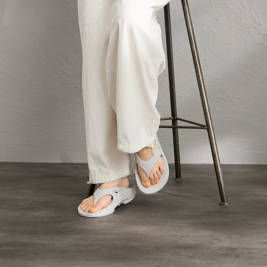 OOFOS [ウーフォス] OOriginal(ウーオリジナル) [OORIGINAL]  MOONSTONE