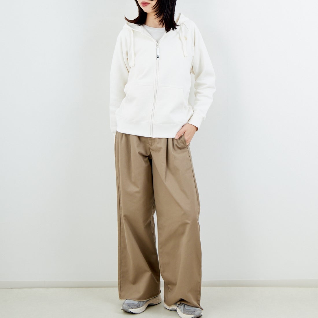 THE NORTH FACE [ザ ノースフェイス] リアビューフルジップフーディ [NTW12442] OO &&モデル身長：162cm 着用サイズ：M&&