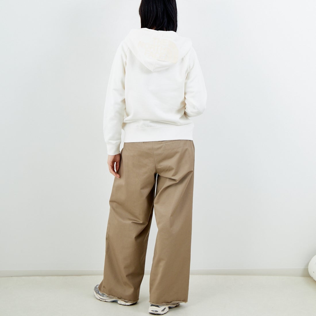 THE NORTH FACE [ザ ノースフェイス] リアビューフルジップフーディ [NTW12442] OO &&モデル身長：162cm 着用サイズ：M&&