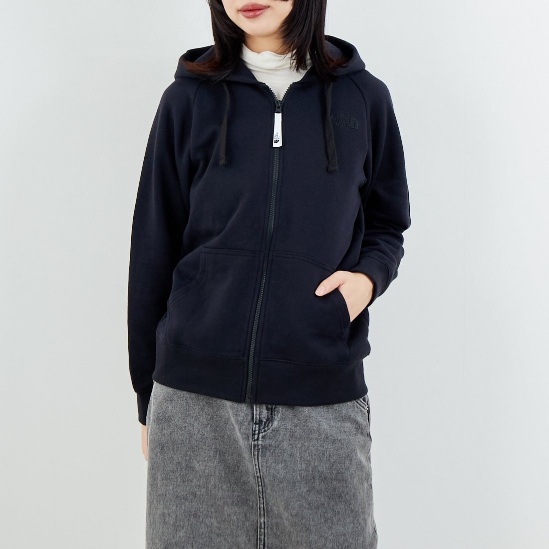 THE NORTH FACE [ザ ノースフェイス] リアビューフルジップフーディ [NTW12442] KK &&モデル身長：162cm 着用サイズ：M&&
