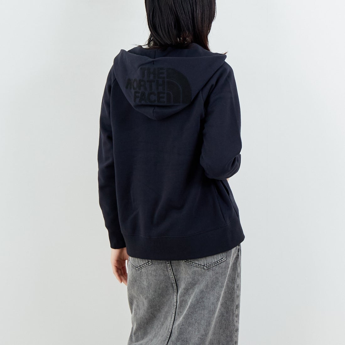THE NORTH FACE [ザ ノースフェイス] リアビューフルジップフーディ [NTW12442] KK &&モデル身長：162cm 着用サイズ：M&&