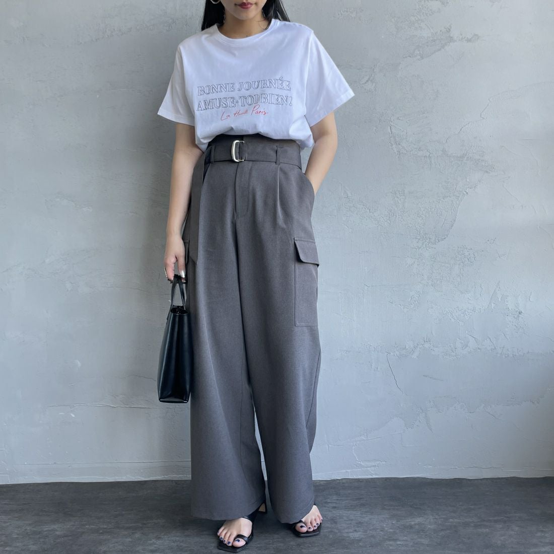 Jeans Factory Clothes [ジーンズファクトリークローズ] ベルト付き サイドカーゴポケットワイドパンツ [21241060] 003 ﾁｬｺｰﾙ &&モデル身長：156cm 着用サイズ：38&&