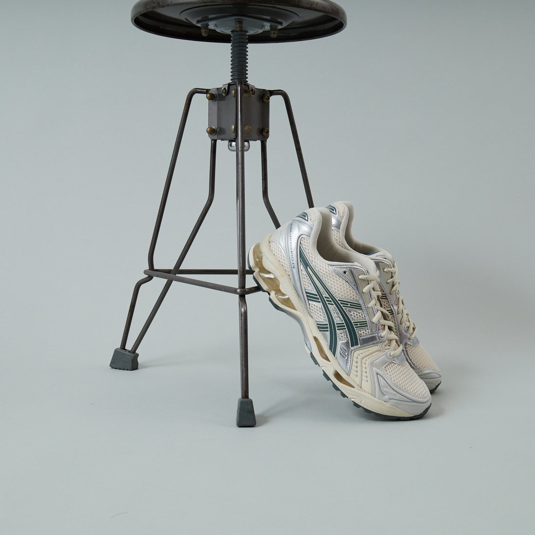 ASICS [アシックス] GEL-KAYANO 14 スニーカー [GEL-KAYANO-14] 200