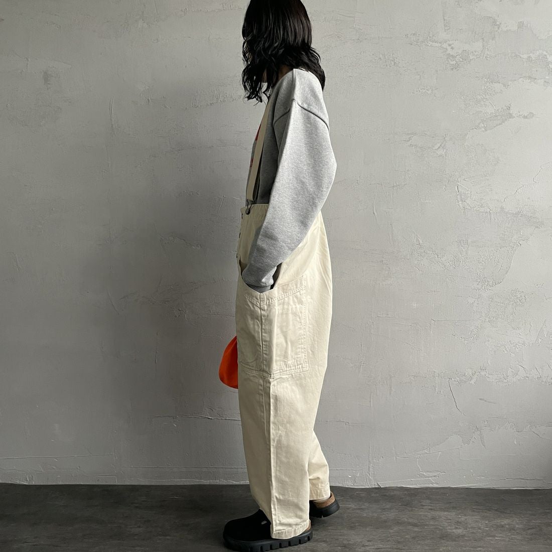 HARVESTY [ハーベスティ] サスペンダーガーデンパンツ [A12402] 31 IVORY&&モデル身長：160cm　着用サイズ：1&&