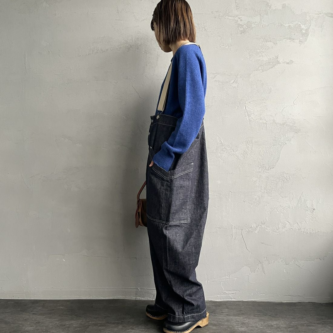 HARVESTY [ハーベスティ] サスペンダーガーデンパンツ [A12401] 98 ONEWASH&&モデル身長：158cm 着用サイズ：1&&