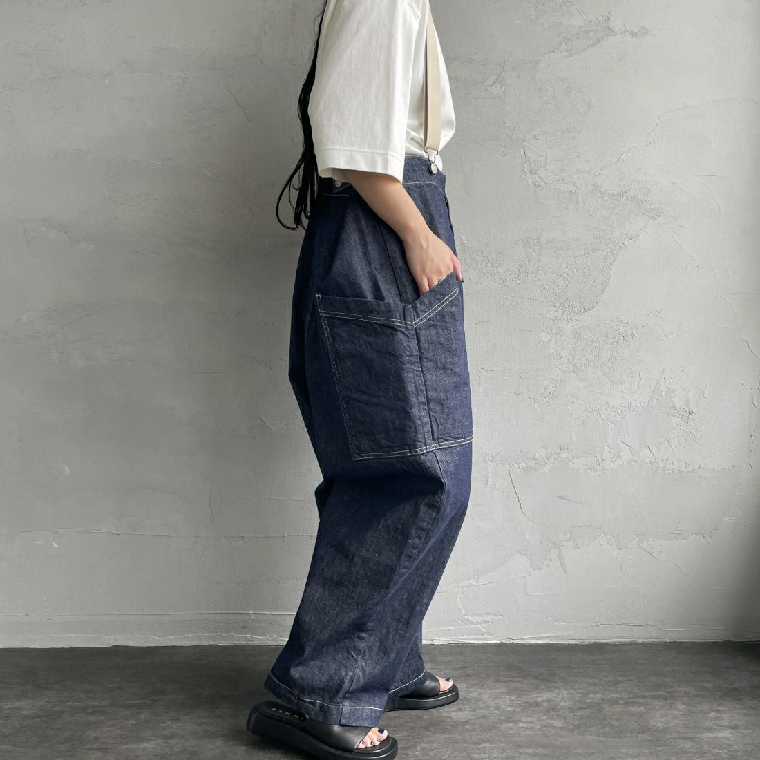 HARVESTY [ハーベスティ] サスペンダーガーデンパンツ [A12401] 98 ONEWASH&&モデル身長：156cm 着用サイズ：1&&