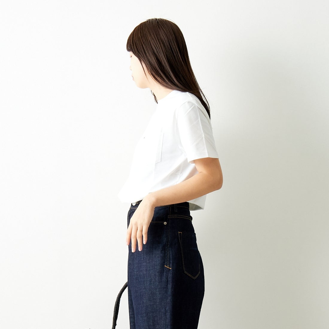 A.P.C. [アー・ペー・セー] ポケットTシャツ [POCKET-EMB-T] 90 BLANC &&モデル身長：167cm 着用サイズ：XS&&