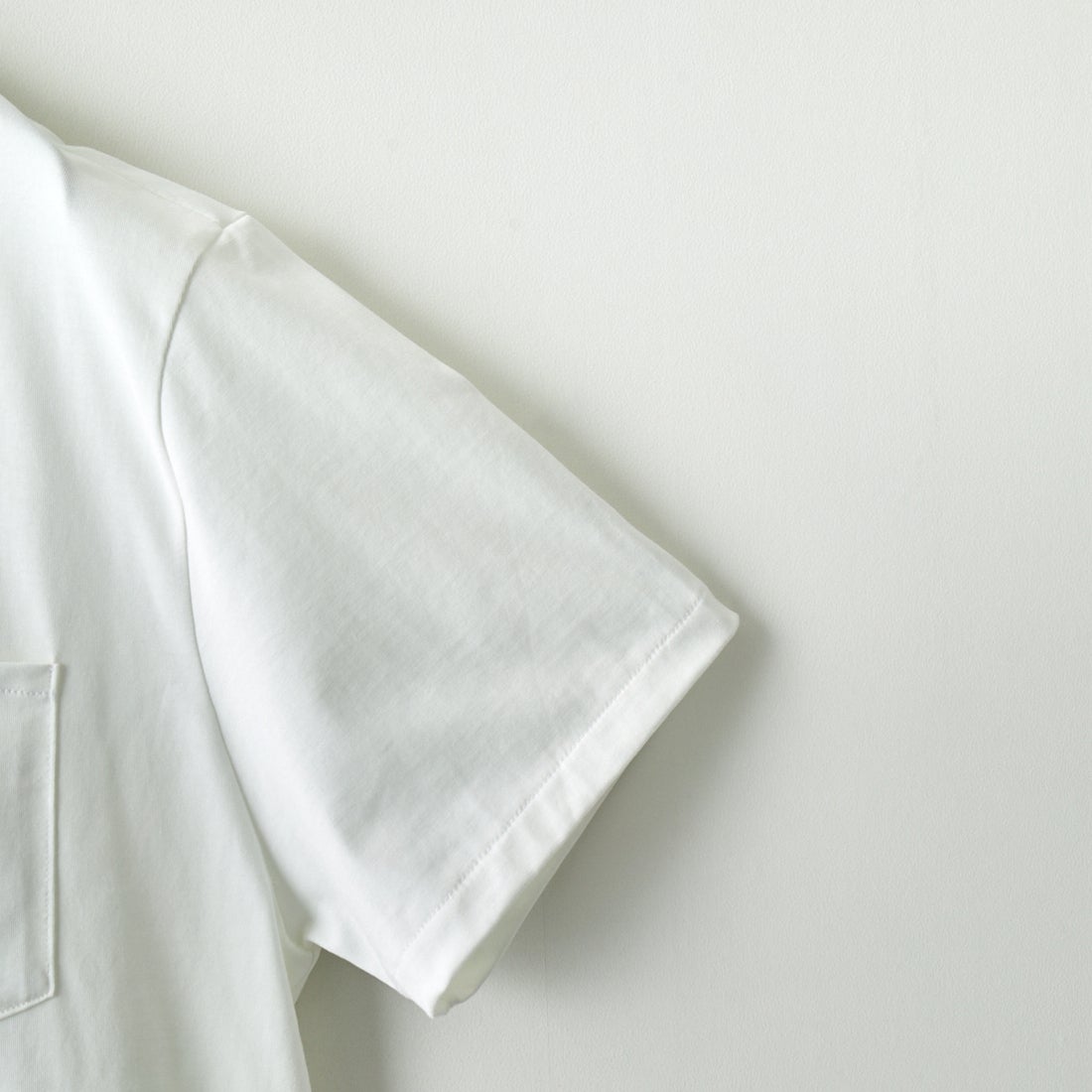 A.P.C. [アー・ペー・セー] ポケットTシャツ [POCKET-EMB-T] 90 BLANC