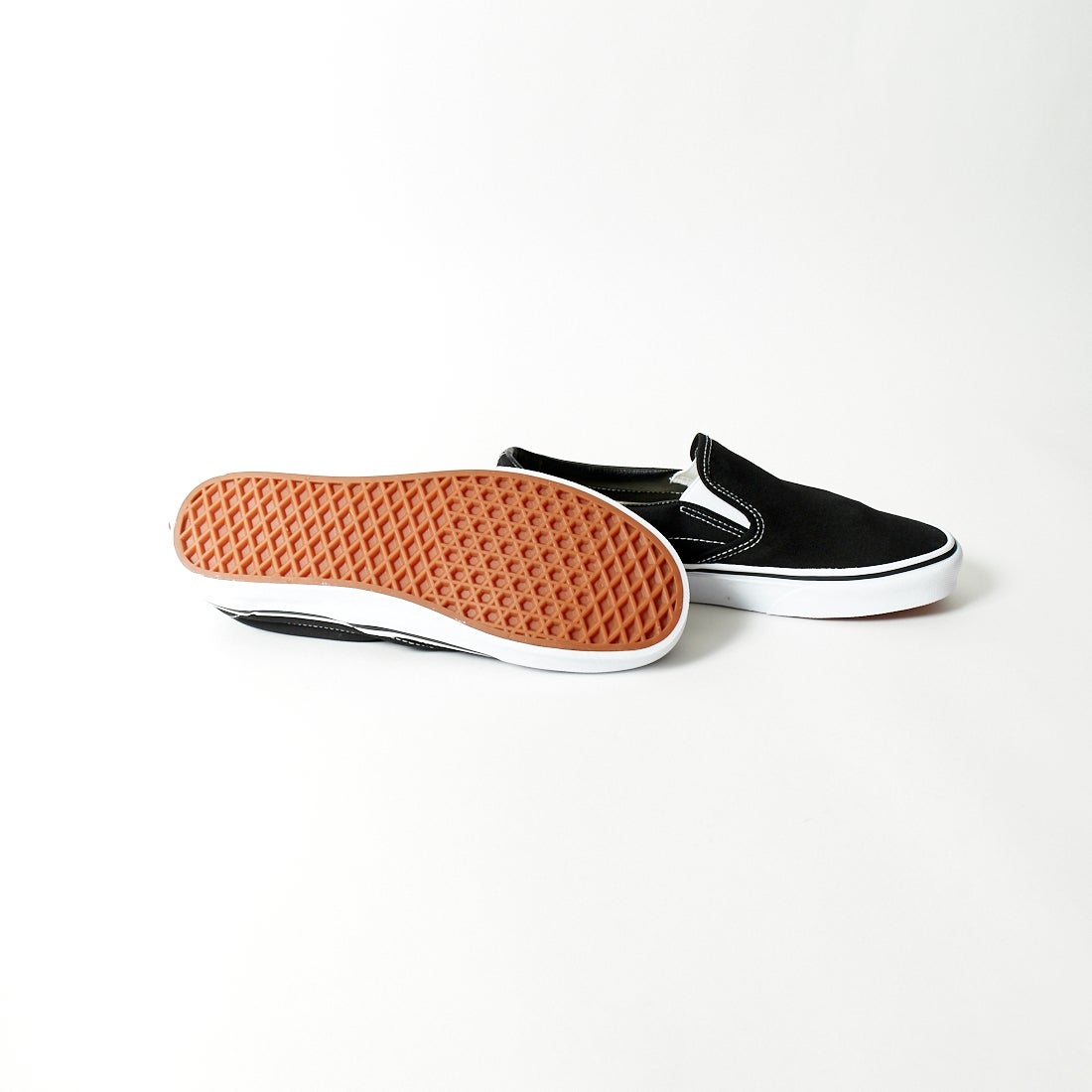 VANS [バンズ] クラシックスリッポン [VN000EYEBLK] BLACK