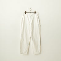 09 WHITE