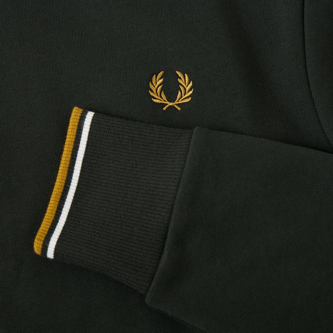 FRED PERRY [フレッドペリー] ワンポイント刺繍 クルーネックスウェット [M7535] 78C NTGRN/