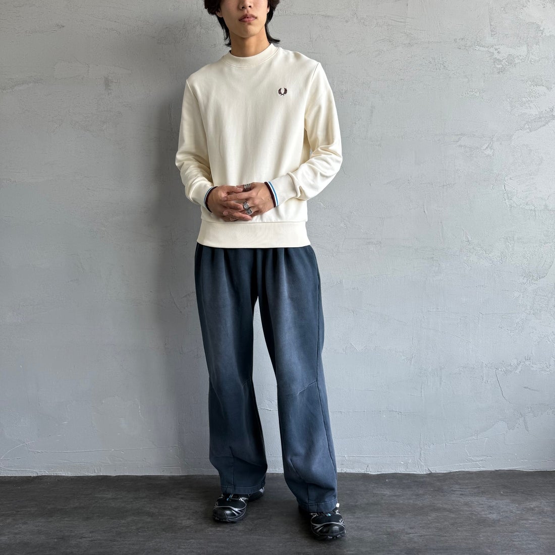 FRED PERRY [フレッドペリー] ワンポイント刺繍 クルーネック