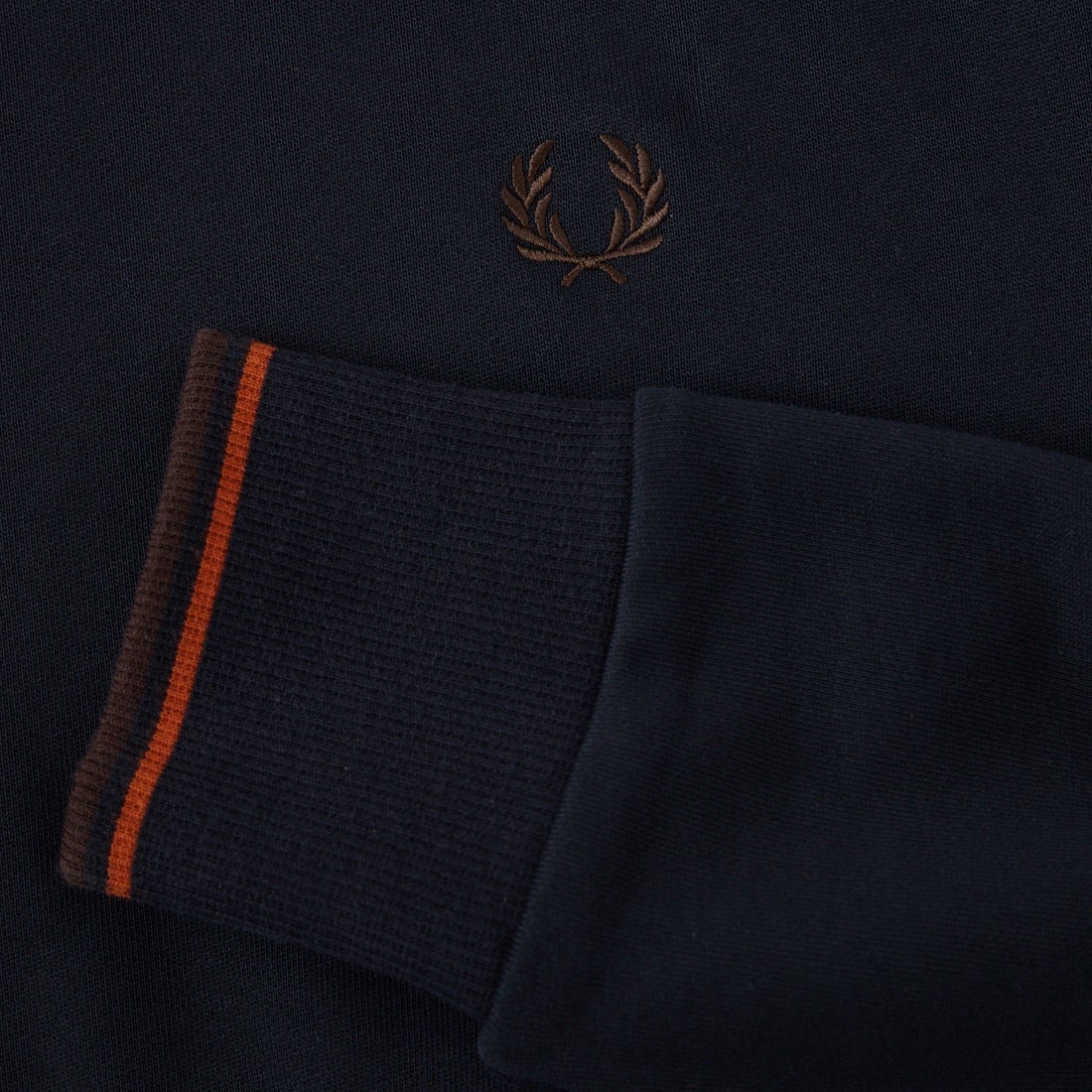 FRED PERRY [フレッドペリー] ワンポイント刺繍 クルーネックスウェット [M7535] 75C NVY/BR