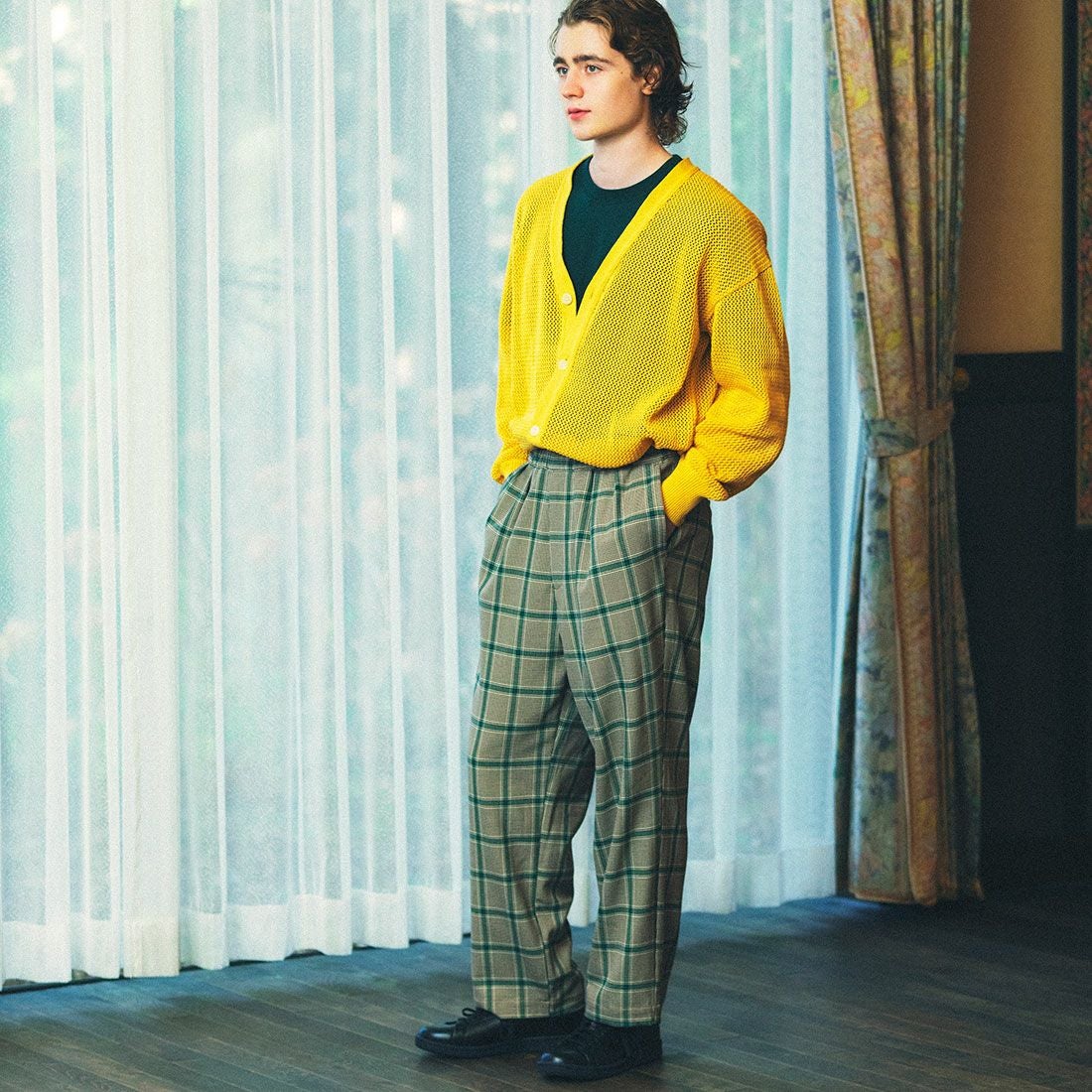 Noir Fabrik [ヌワールファブリック] コンパクトメッシュカーディガン [NF-241-015] S.YEL &&モデル身長：180cm 着用サイズ：L&&