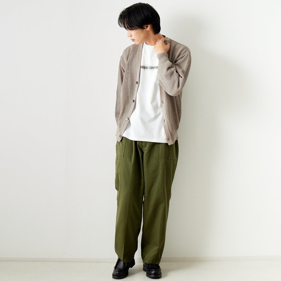 Noir Fabrik [ヌワールファブリック] コンパクトメッシュカーディガン [NF-241-015] GREYGE &&モデル身長：179cm 着用サイズ：L&&