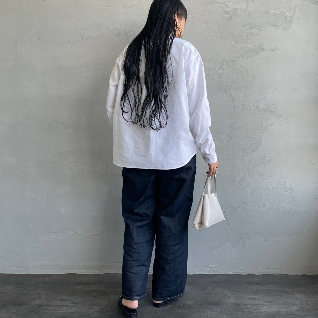 DANTON [ダントン] オックスフォード ラウンドカラーシャツ [DT-B0281SOX] WHITE &&モデル身長：156cm 着用サイズ：36&&