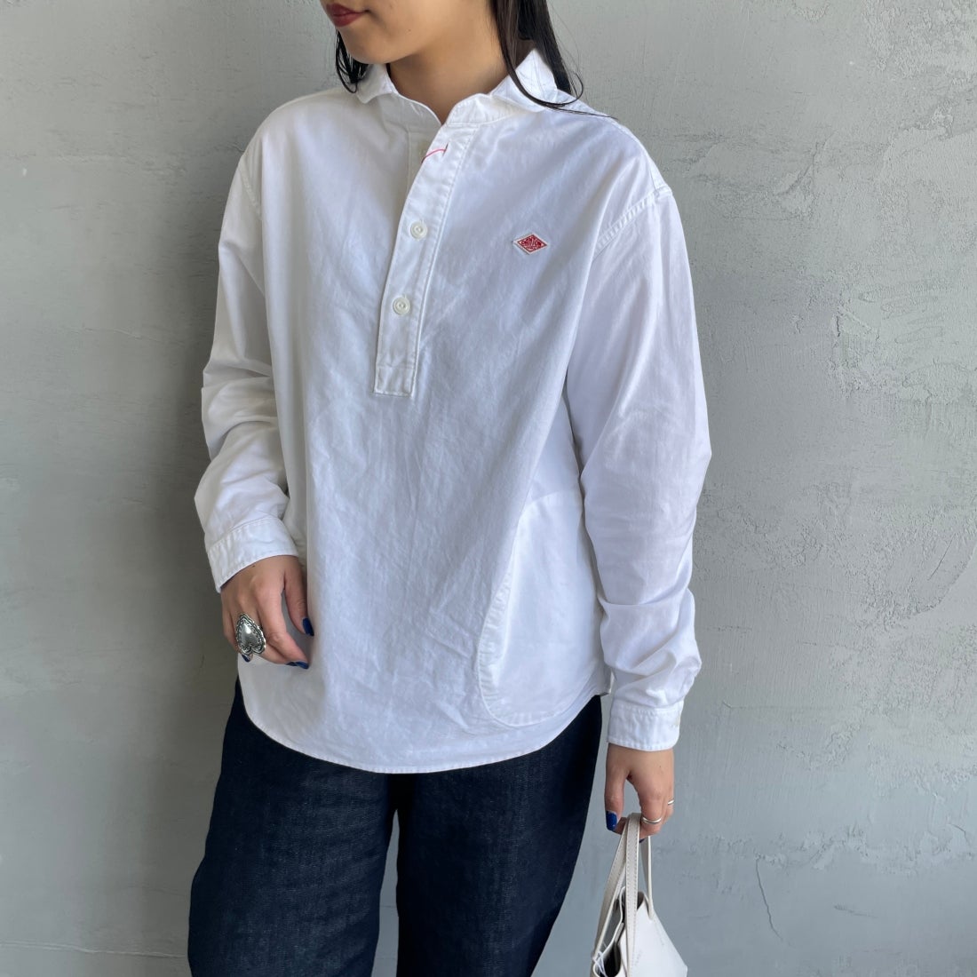 DANTON [ダントン] オックスフォード ラウンドカラーシャツ [DT-B0281SOX] WHITE &&モデル身長：156cm 着用サイズ：36&&